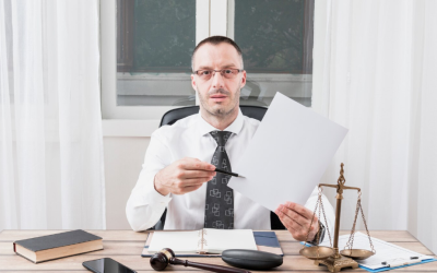 Paralegal vs. Lawyer: What’s the Real Difference?